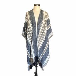 TREASURE & BOND Open Weave Tassel Ruana Navy Tan One Size NWT